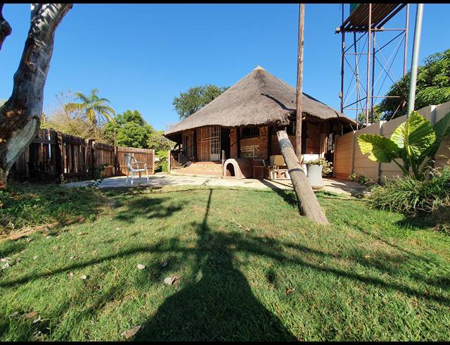 3 BEDROOM FREEHOLD FOR SALE IN BO-DORP